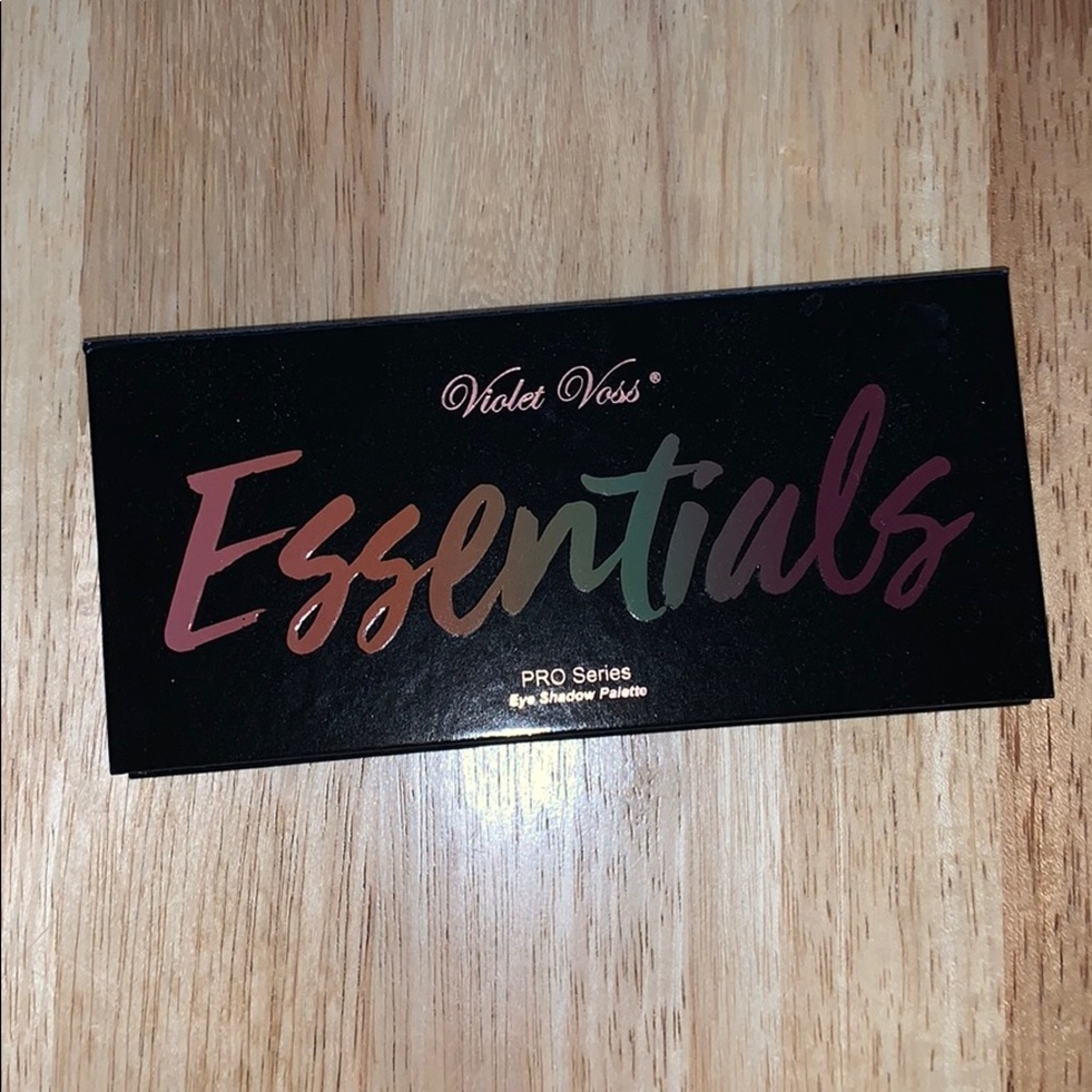 Violet Voss Essentials Eyeshadow Palette